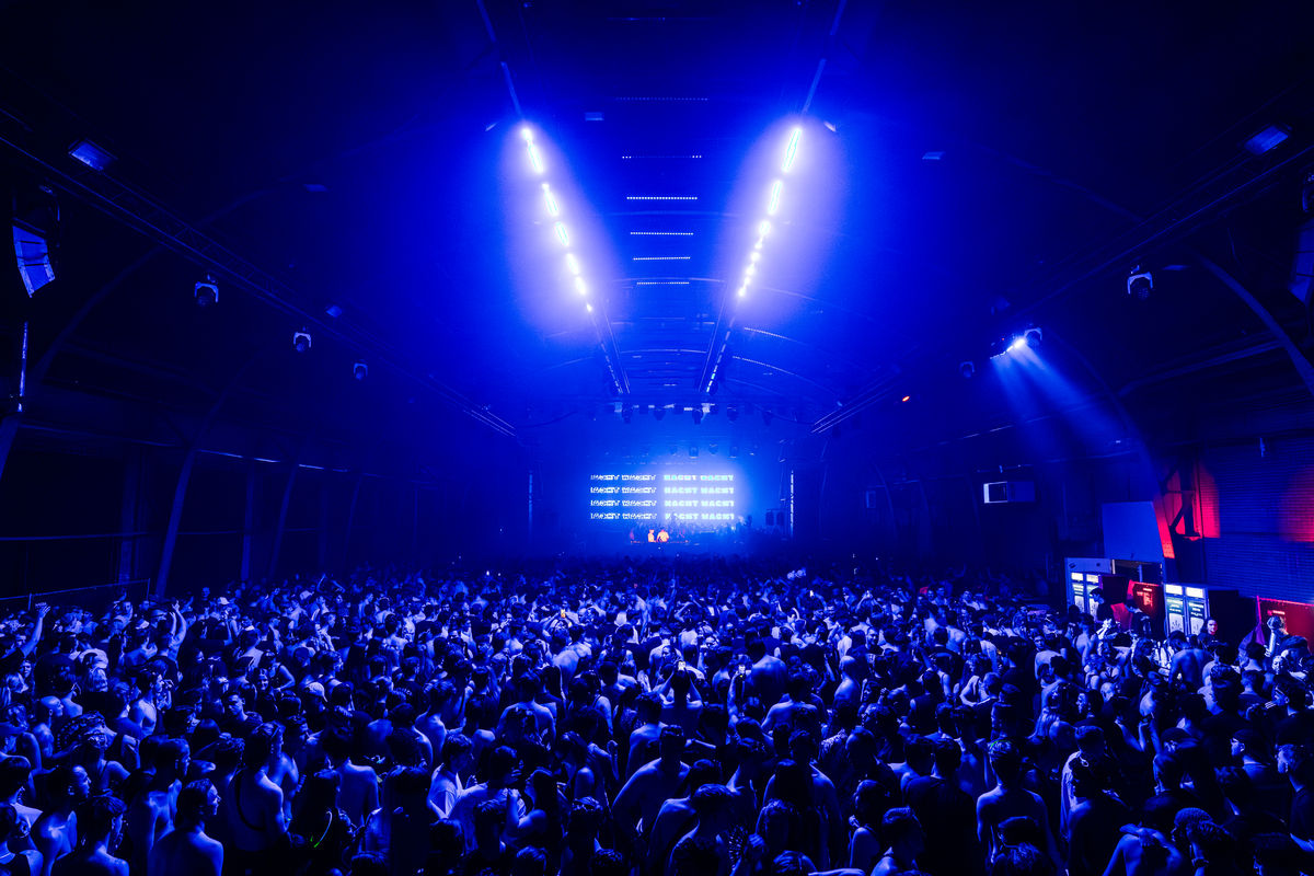 Loading... just a sec